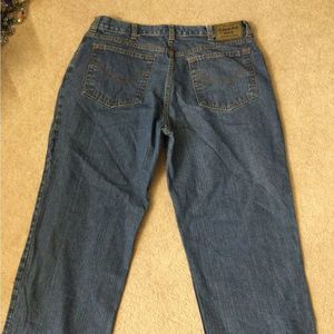 Chaps Mens like new blue jeans size 36 X 30. Red tab